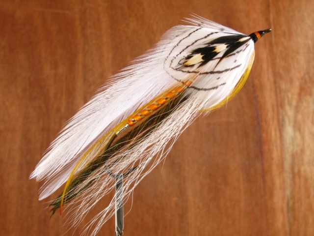 White Ghost streamer, Carrie Stevens pattern tied and photographged by Don Bastian. The hook is a size #1 - 8x long Gaelic Supreme Martinek / Stevens Rangeley Style Streamer.